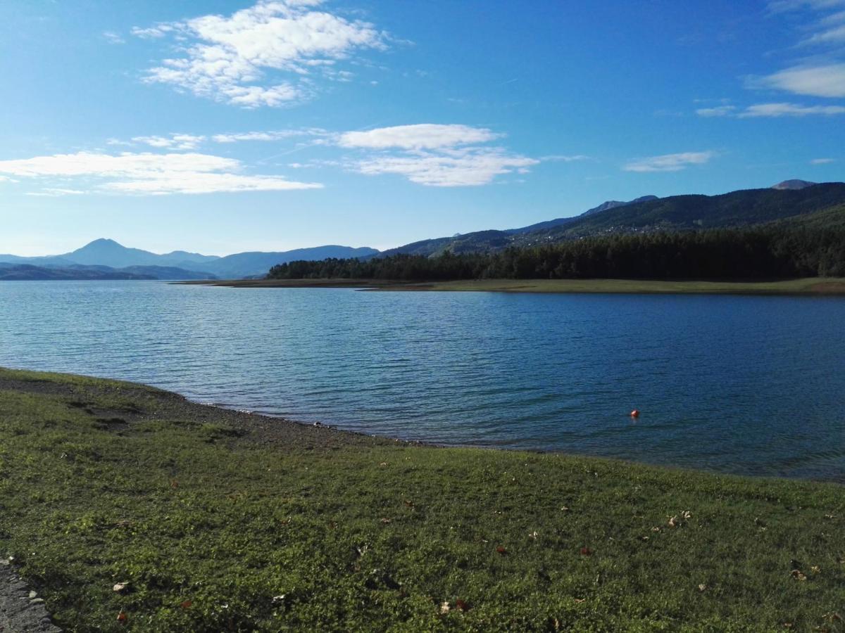 Cosy lake house, μια ανάσα πριν τη λίμνη Kalívia Εξωτερικό φωτογραφία