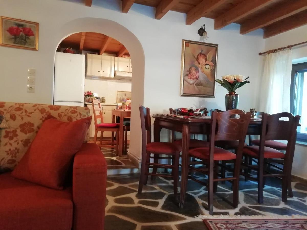 Cosy lake house, μια ανάσα πριν τη λίμνη Kalívia Εξωτερικό φωτογραφία