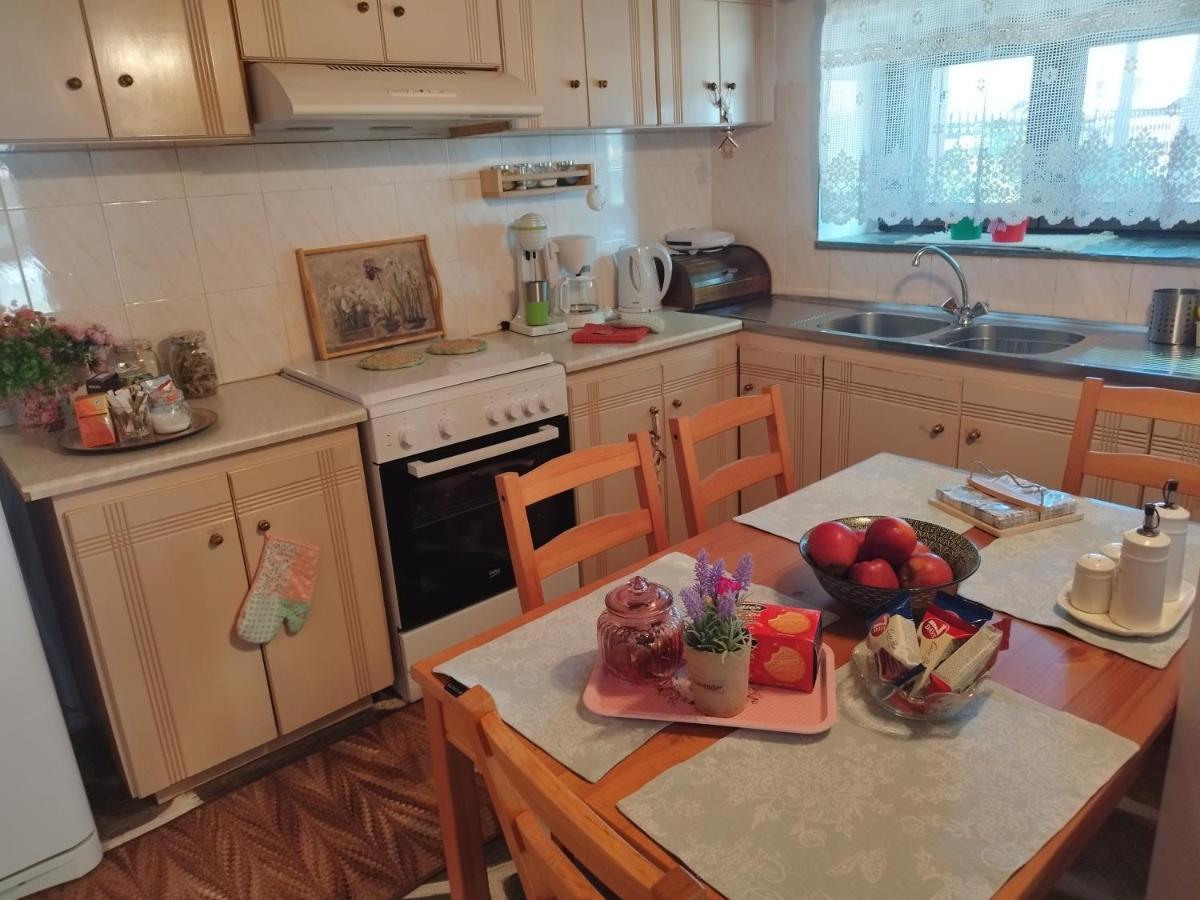 Cosy lake house, μια ανάσα πριν τη λίμνη Kalívia Εξωτερικό φωτογραφία